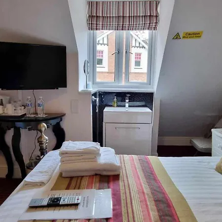 The Ravenswood B&B Torquay Room photo