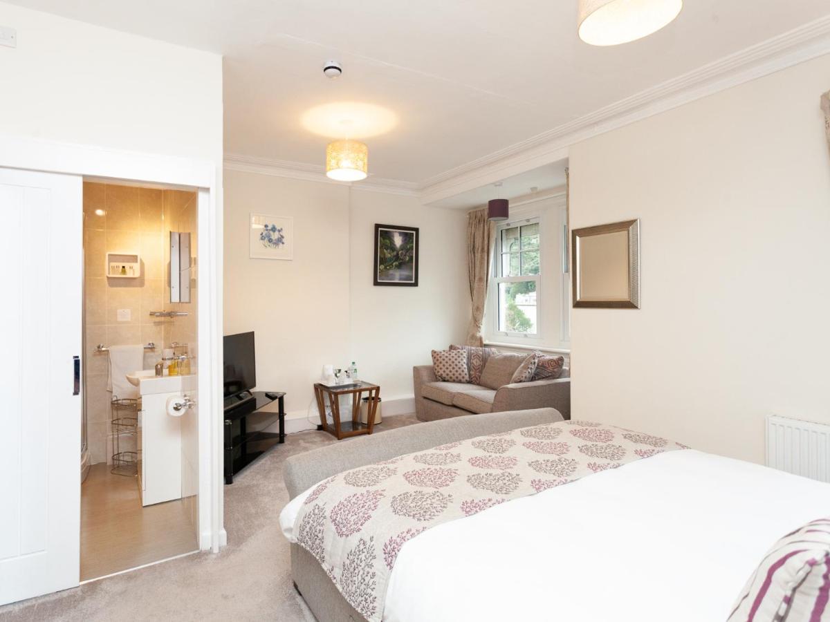 The Ravenswood Bed and breakfast