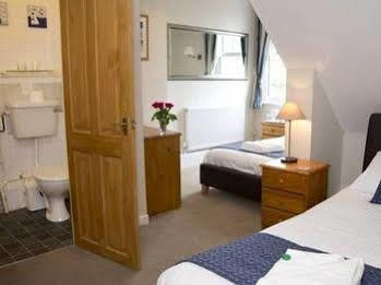 The Ravenswood 4*